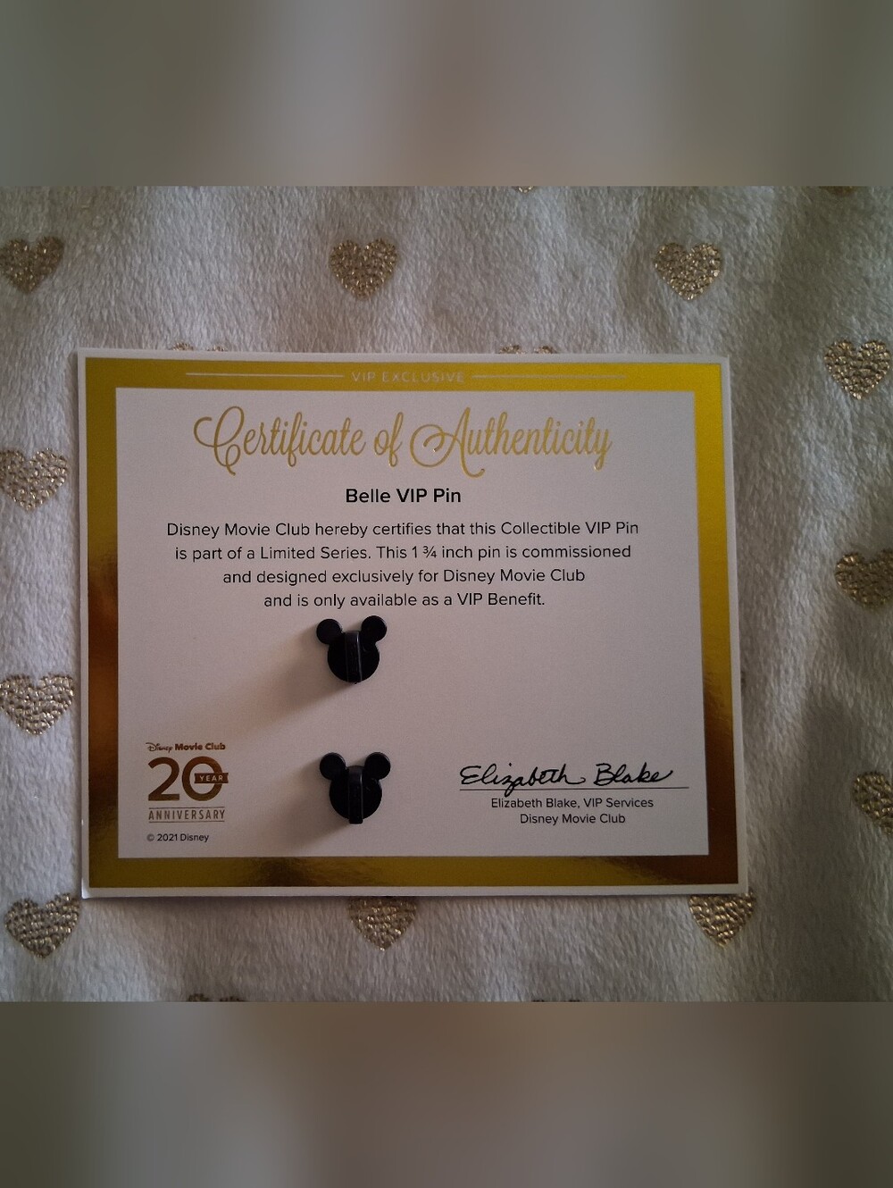 *NIP* Disney Beauty And The Beast "Belle" Pin & Certificate of Authenticity - Picture 2 of 3